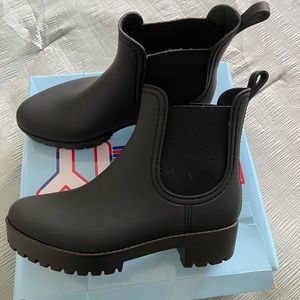 JEFFREY CAMPBELL BLACK MATTE ANKLE BOOT